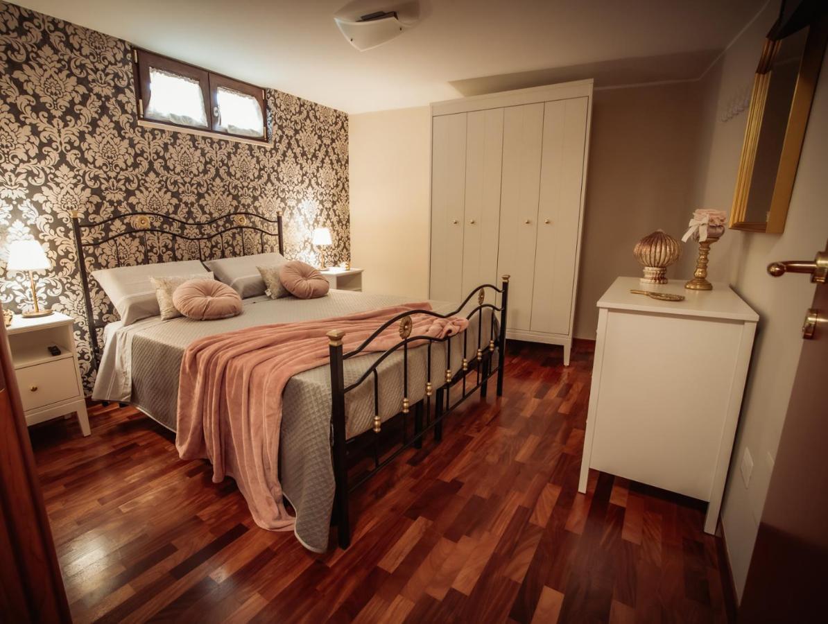La Terrazza Dei Gemelli - Casa Vacanze ヴェノーザ エクステリア 写真